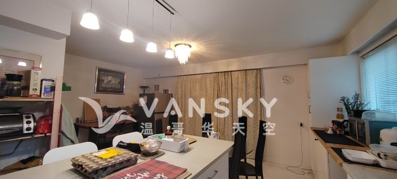 251229224753_kithchen 2.jpg